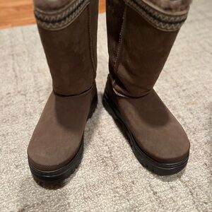 UGG Classic Tall Trailblazer Boots - Brown